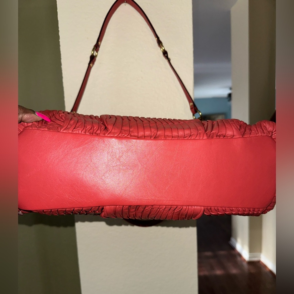 Coach Madison Gathered Carrie Tote Coral 21281 - Picture 2 of 5